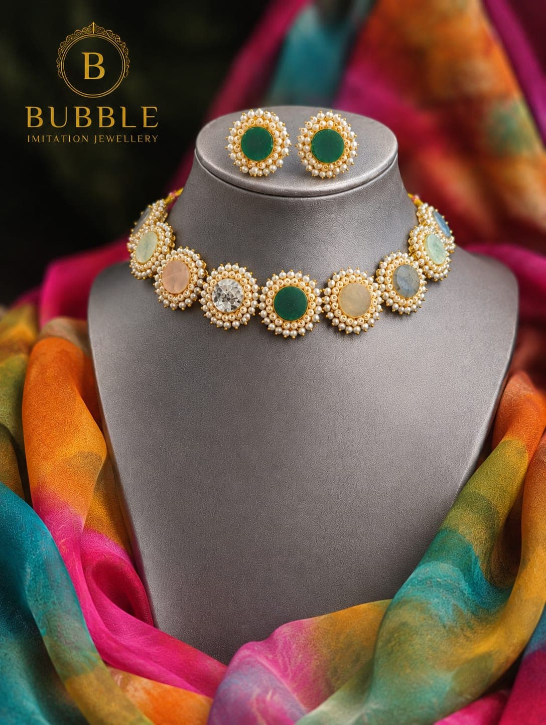 Raw stone work with pearl necklace 